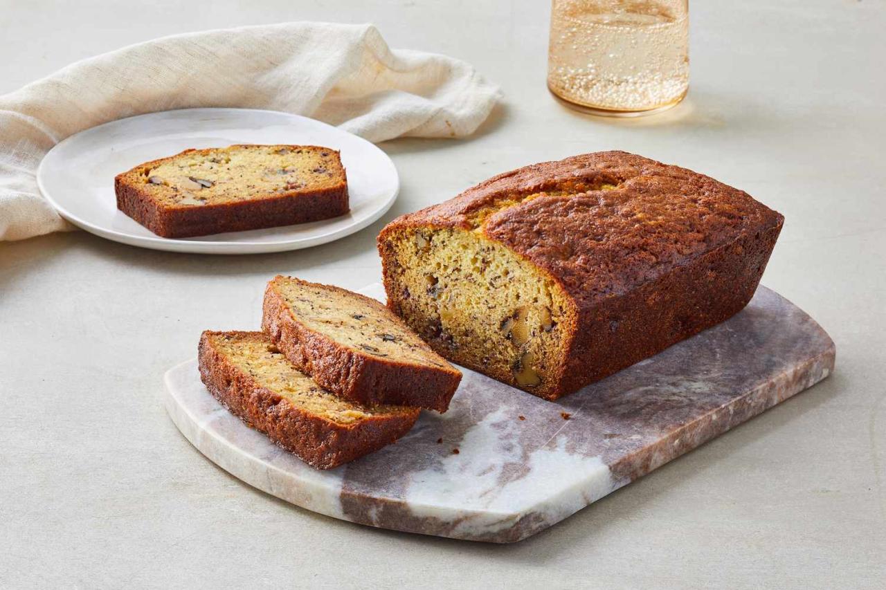 The Best Banana Bread Recipe (With Video)